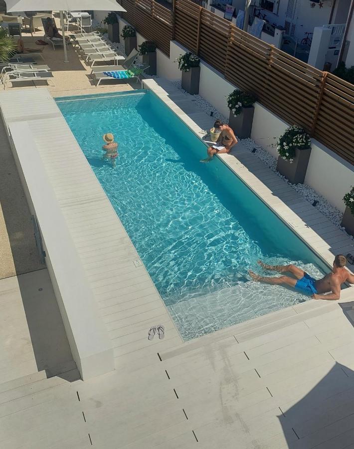 קאלה גונונה Hotel Nettuno מראה חיצוני תמונה