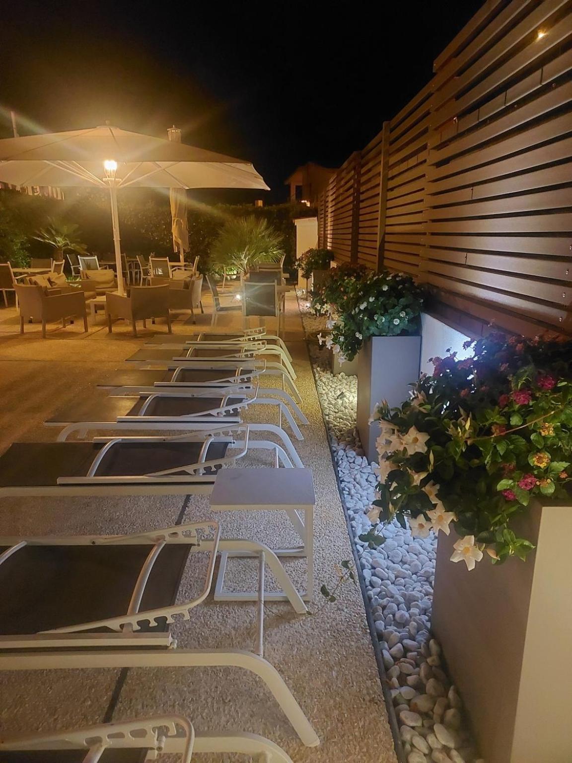 קאלה גונונה Hotel Nettuno מראה חיצוני תמונה